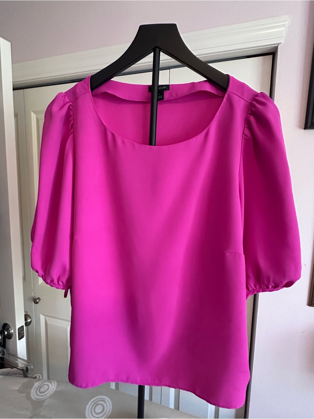 Ann Taylor Pink Puff-Sleeve Women's Top